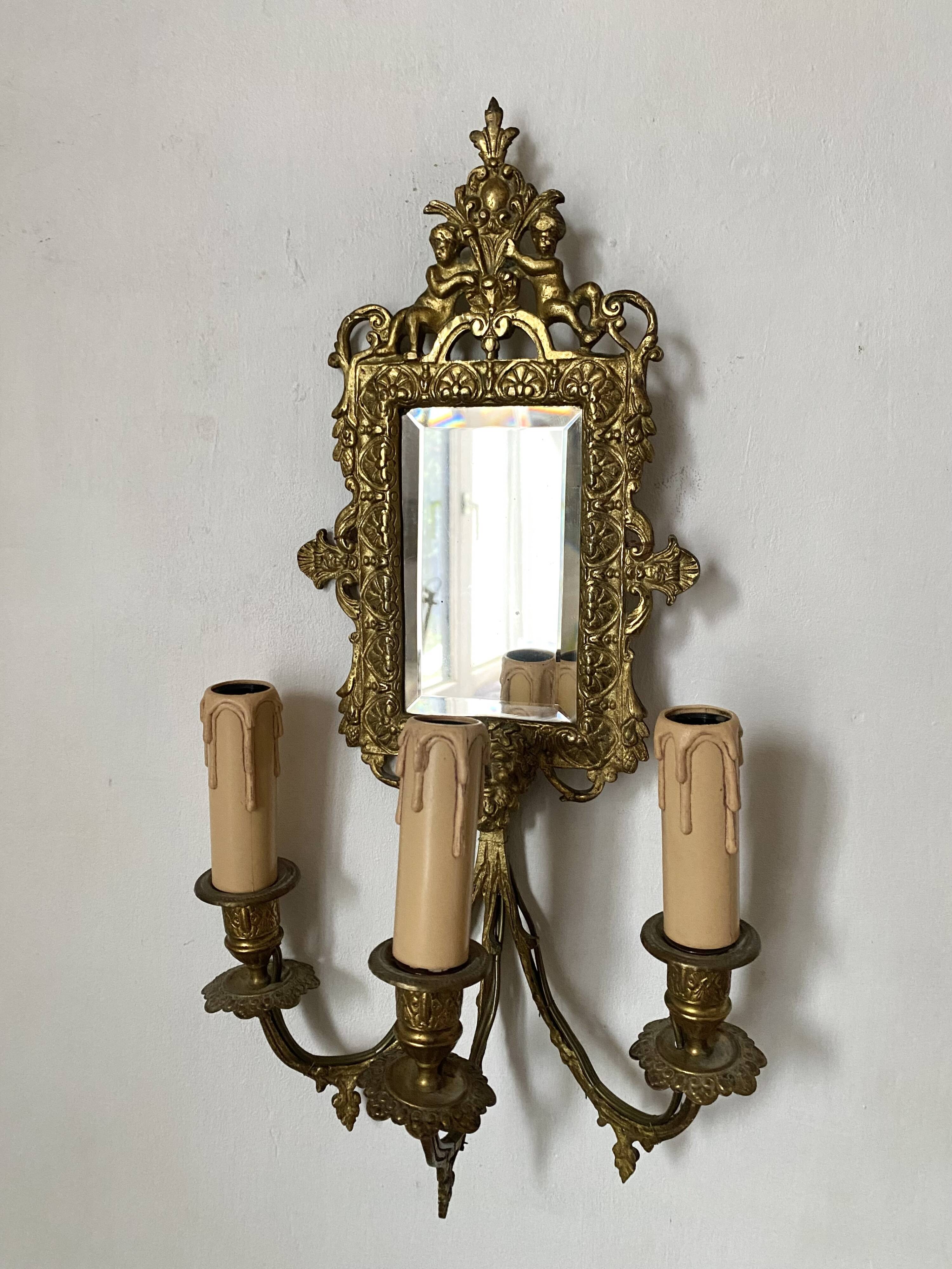 19th-century Napoleon III style gilded bronze wall sconce with bevelled mirror.