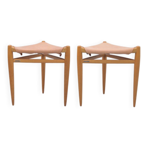 Tabourets trépieds en