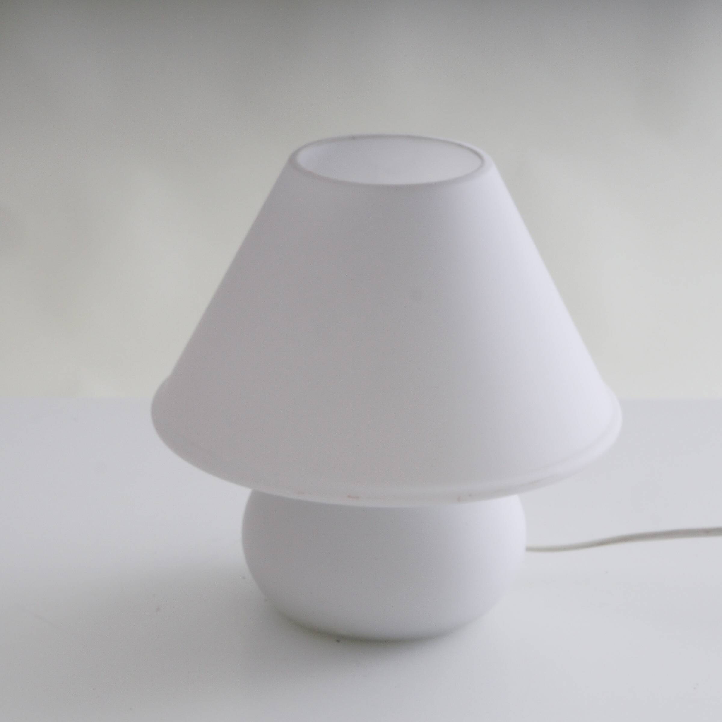 Lampe en verre en forme de champignon Modèle 6249 par Glasshütte Limburg