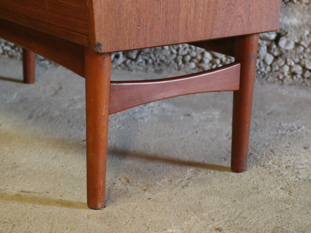 Scandinavian writing desk of Arne Wahl Iversen for Vinde Møbelfabrik 1960