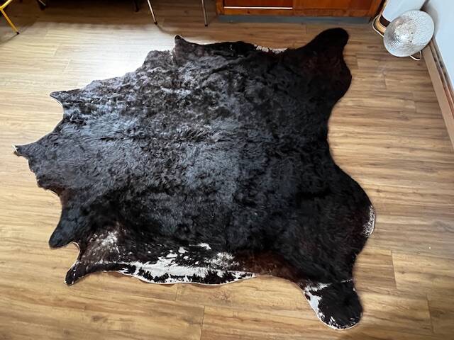 Brown cowhide rug, 2.30m