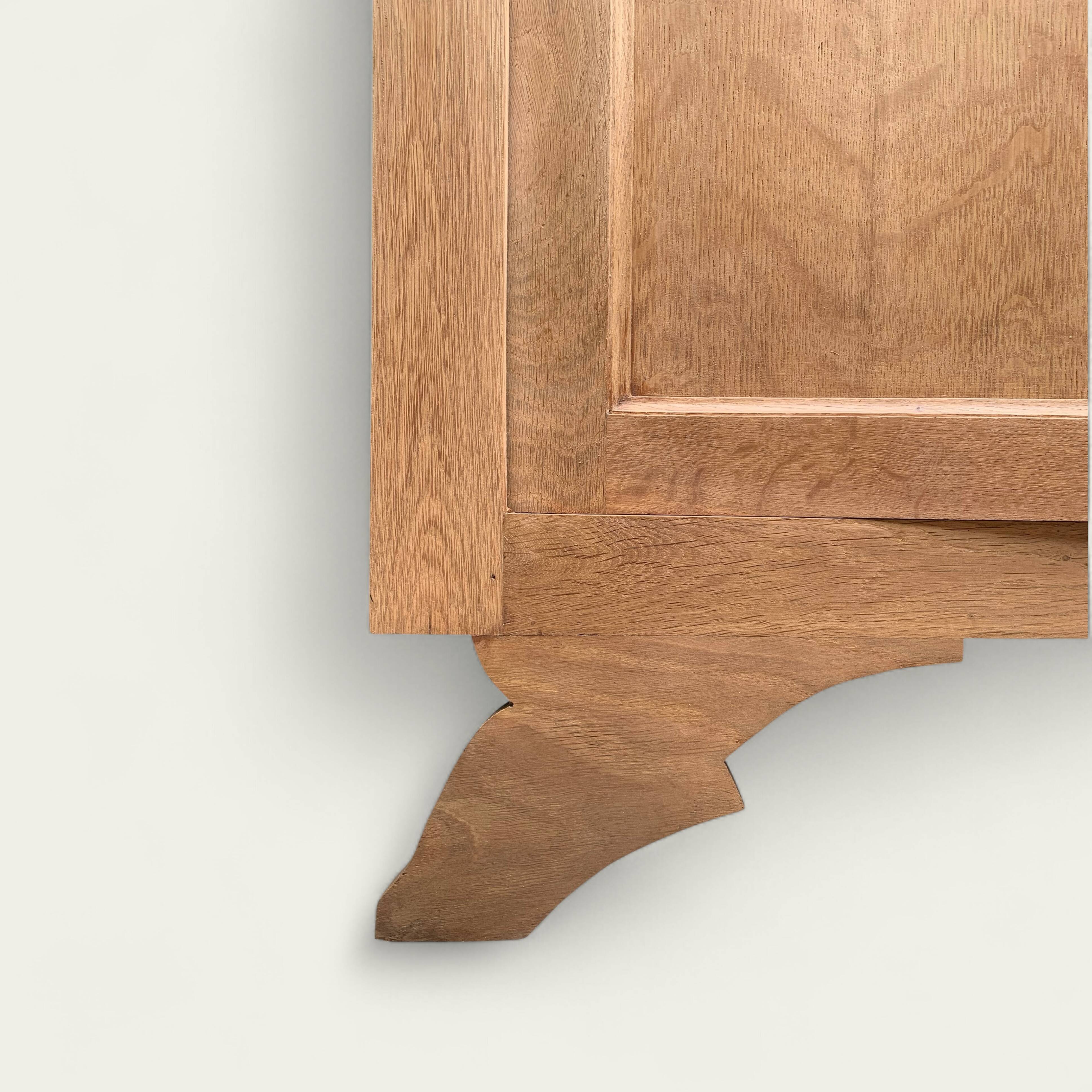 Parisian glass cabinet from La Samaritaine, 1960