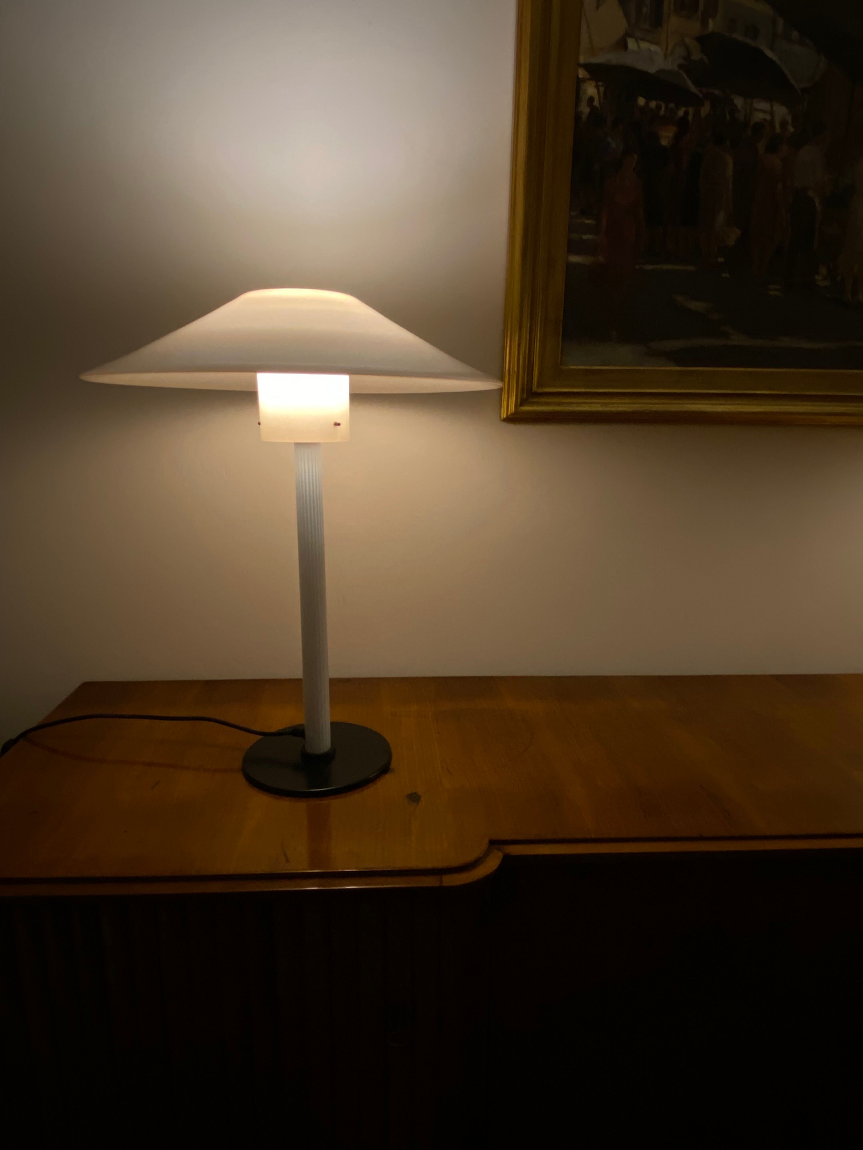 Cini Boeri, 2 Pink glass "Chiara" Table Lamp, Venini Murano, Italy, 1984