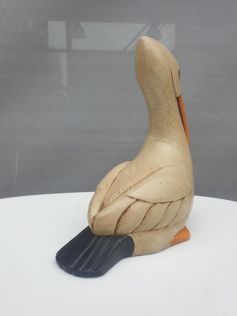 Pélican bois peint