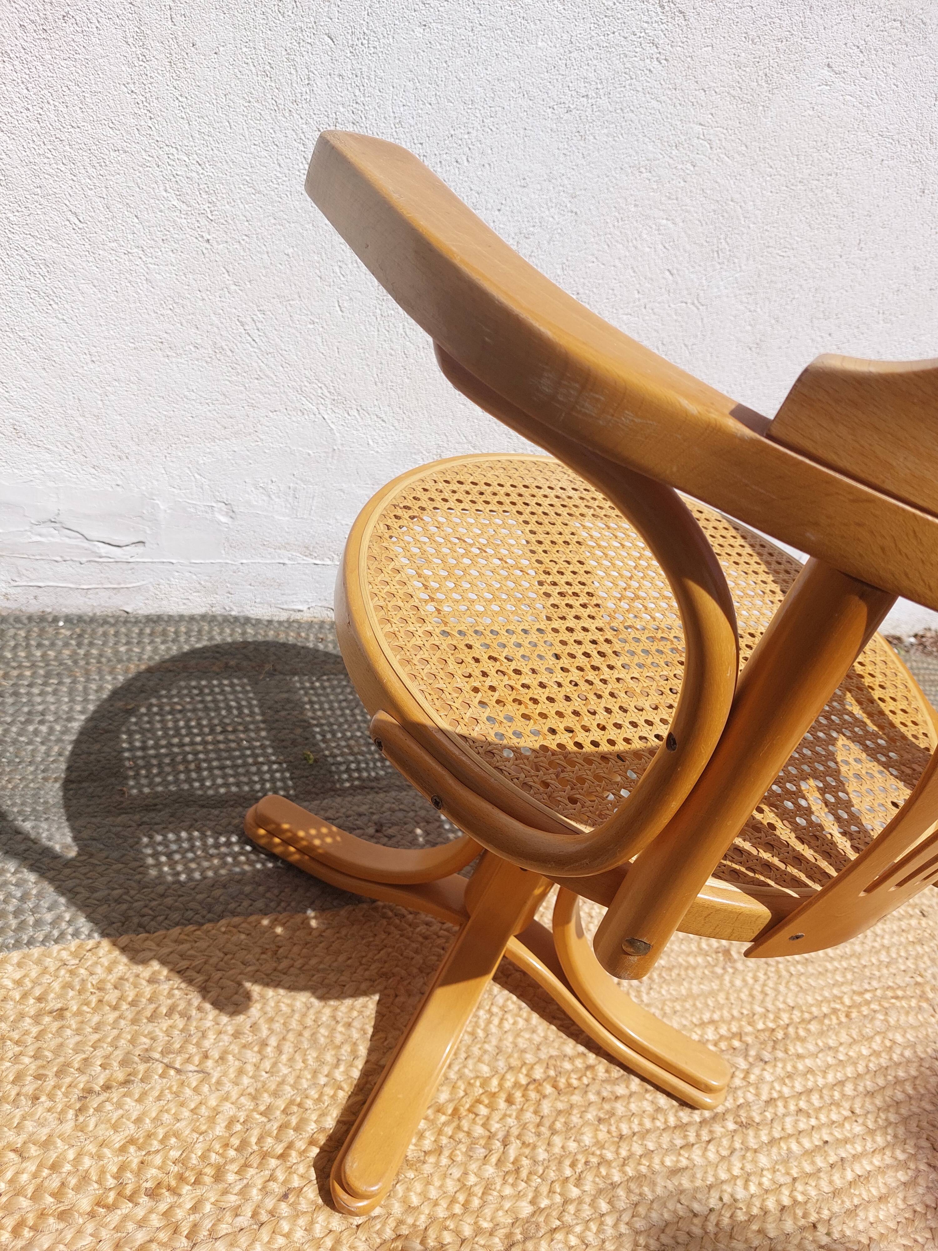 fauteuil tournant bois et cannage, vintage