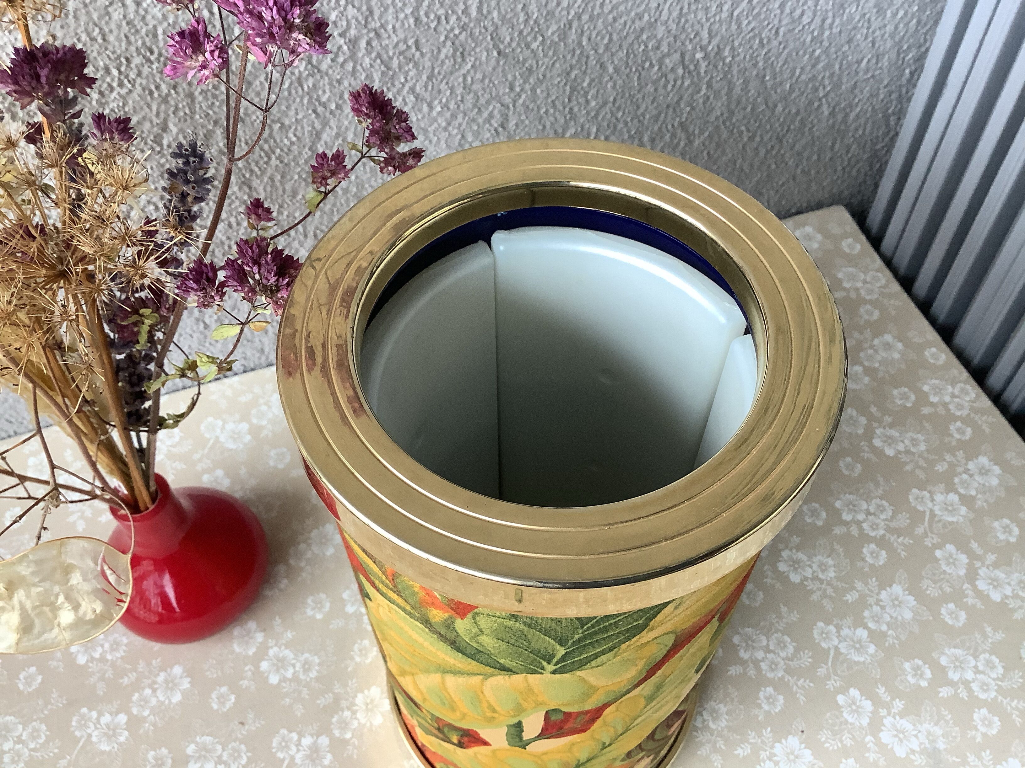 Vintage bottle refresher insulated