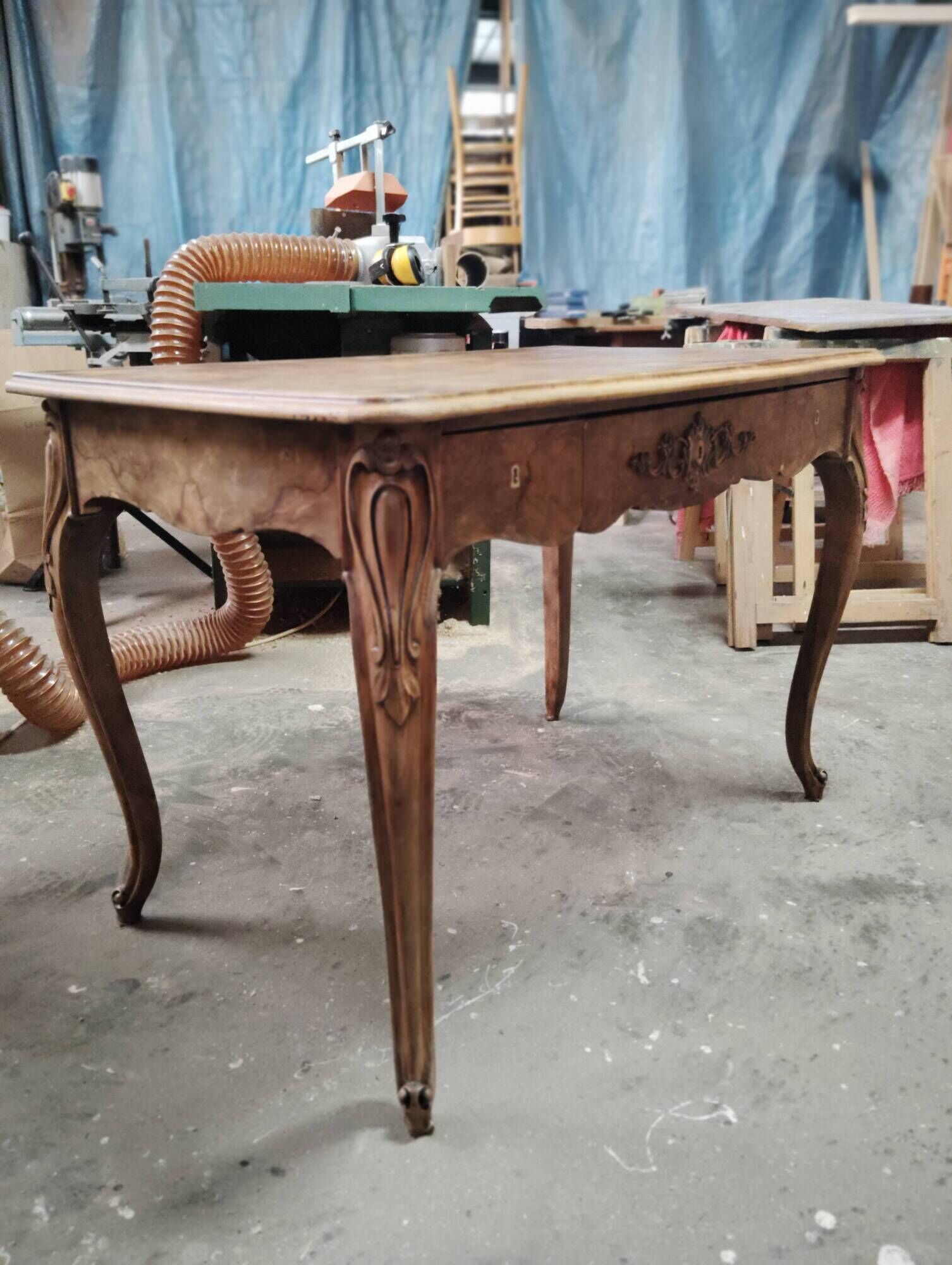 Louis XV desk with walnut burl.
