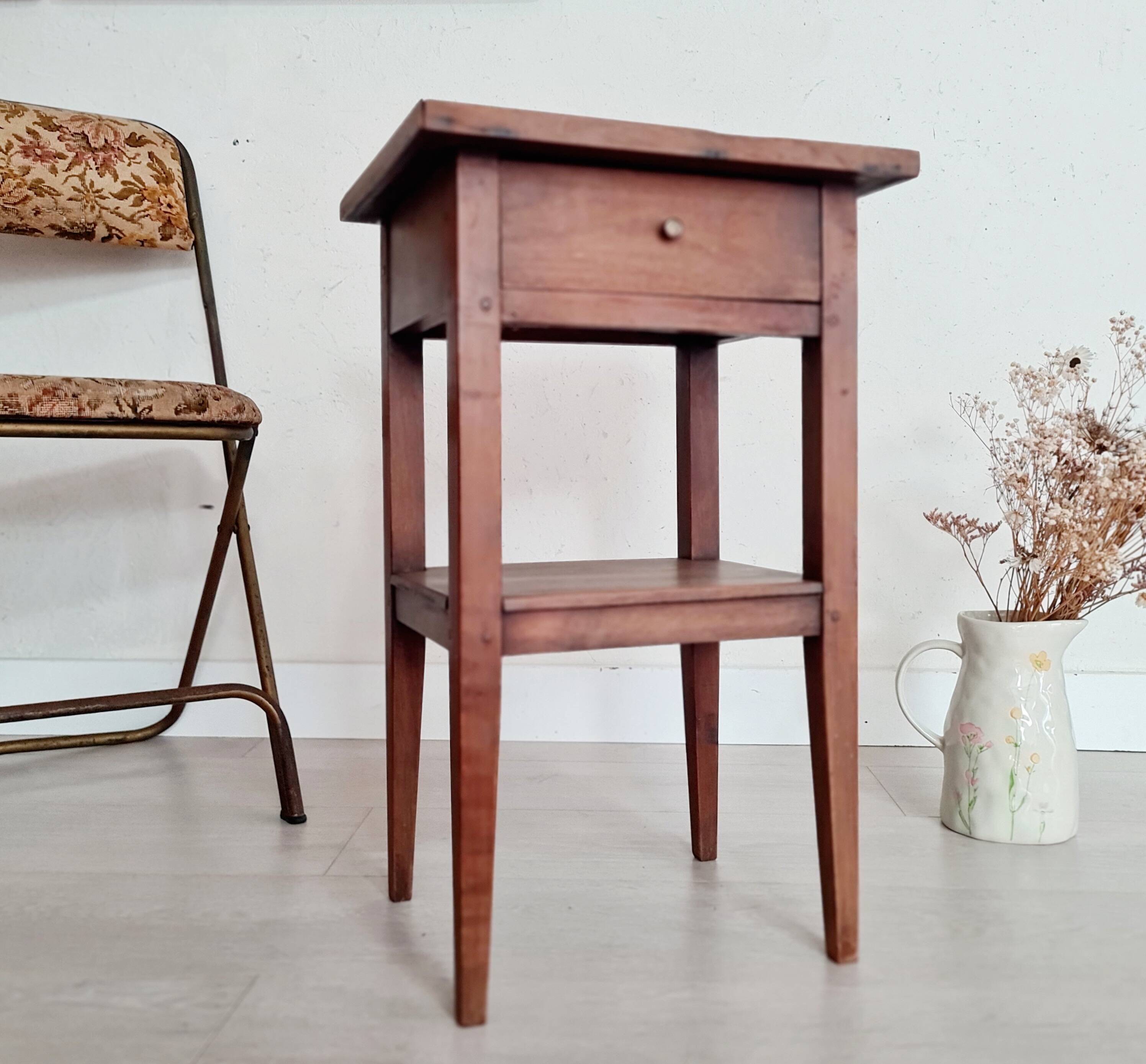 Chevet, table d'appoint en bois