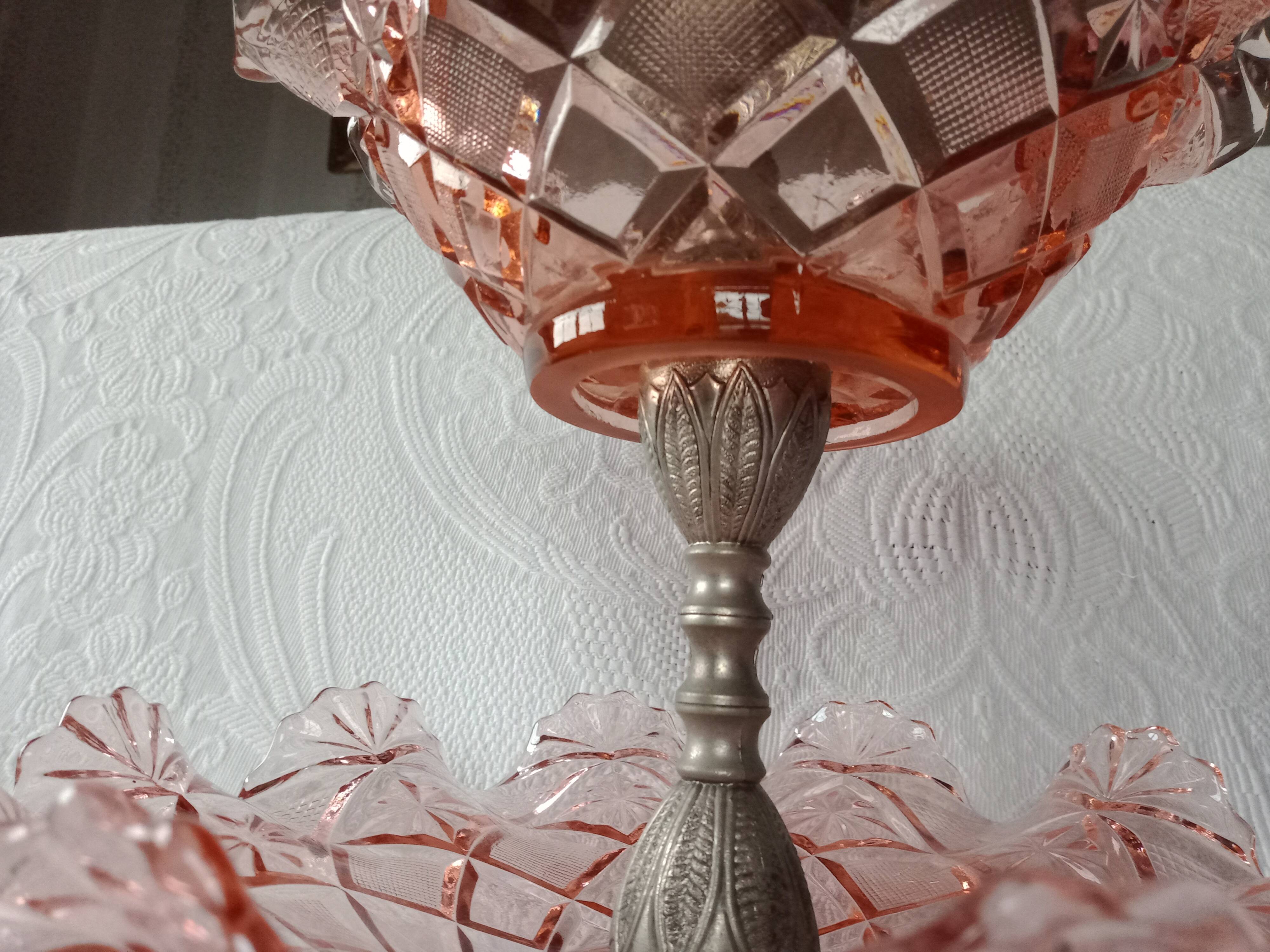 Fruit petits-fours set with two old pink corolla bowls, 19th century frame