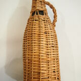 Bouteille en rotin vintage