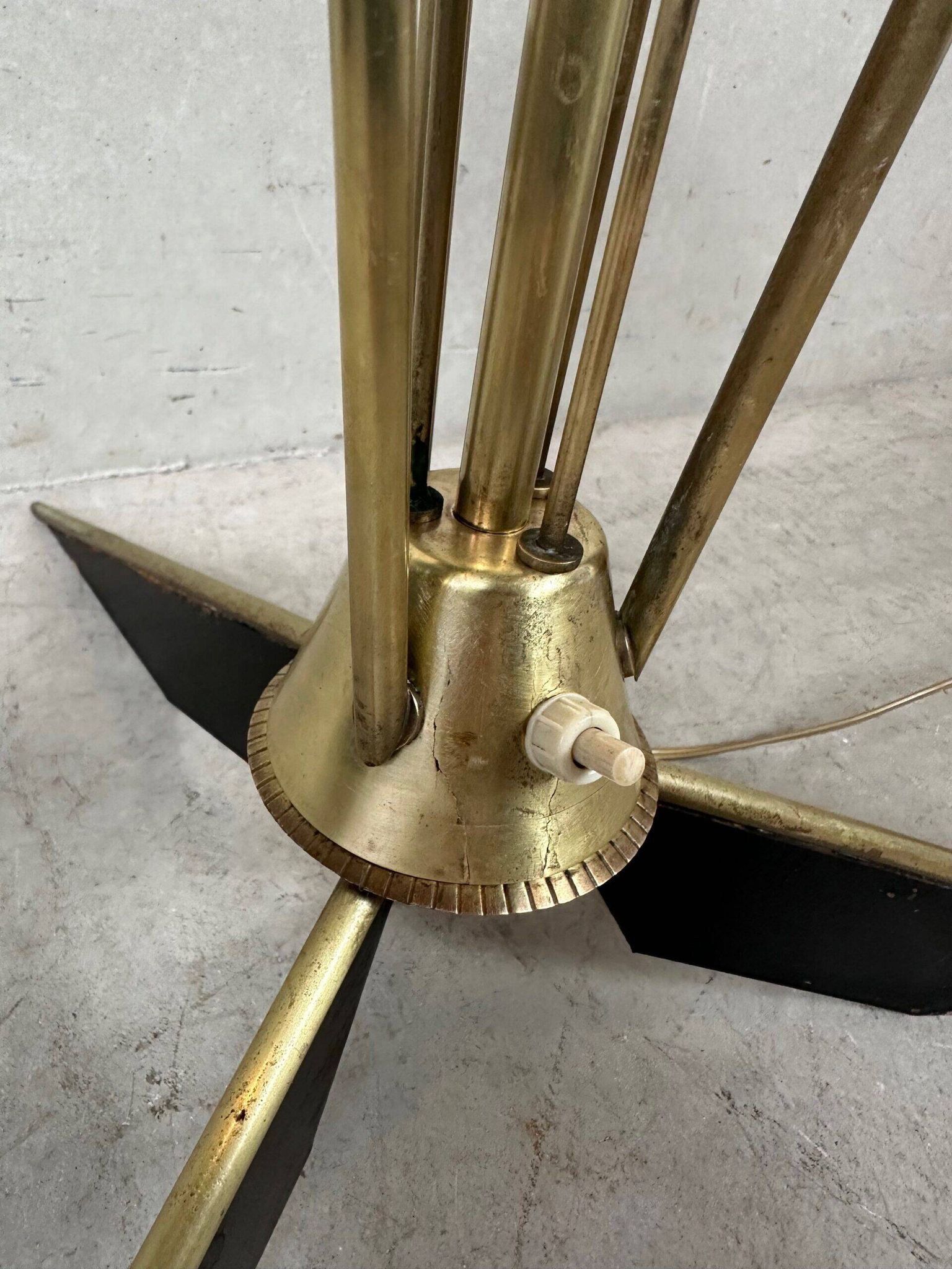 Lampadaire en laiton vintage – Lunel