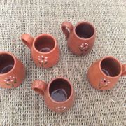 Series of 5 coffee cups