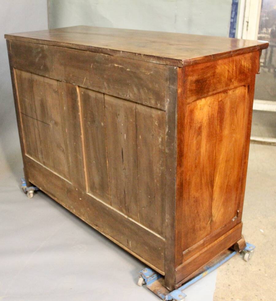 Nineteenth-century Louis Philippe walnut buffet