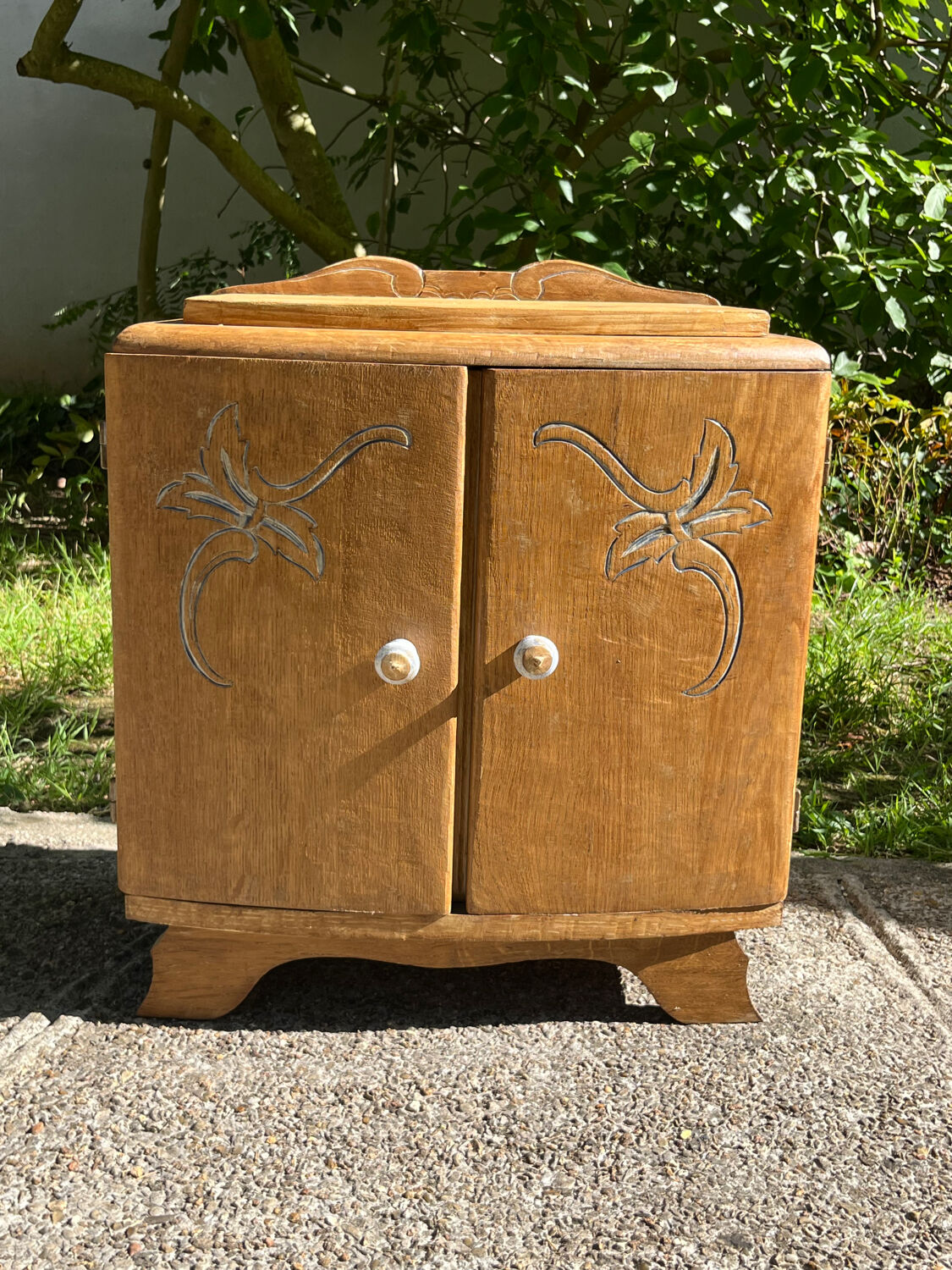 Table de chevet en bois deux portes