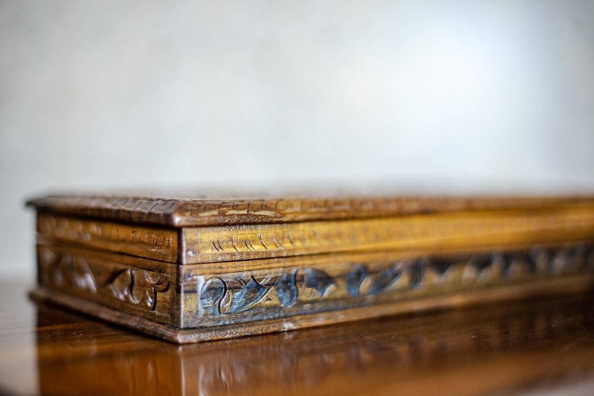 20th Century Indonesian Carved Coffret, 1930s