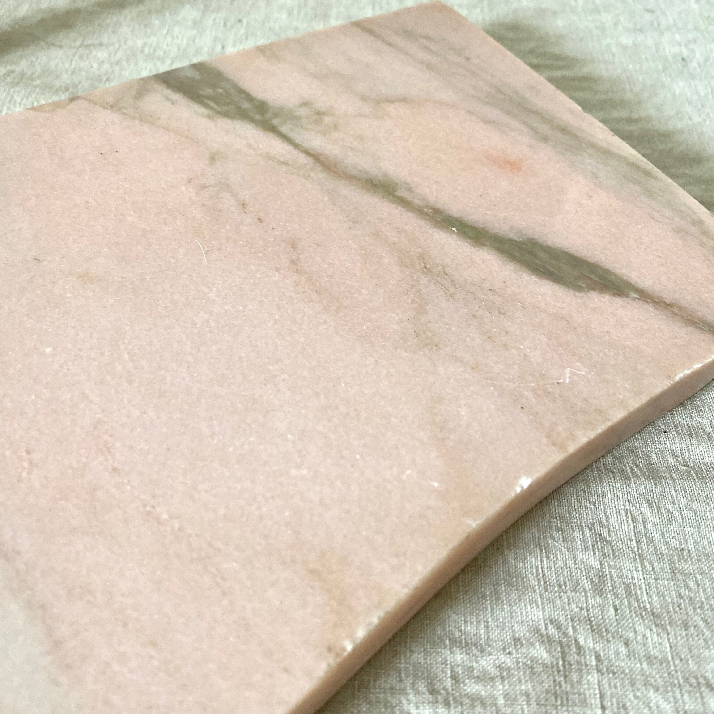 Baroque style wall console in pink marble and gilded metal