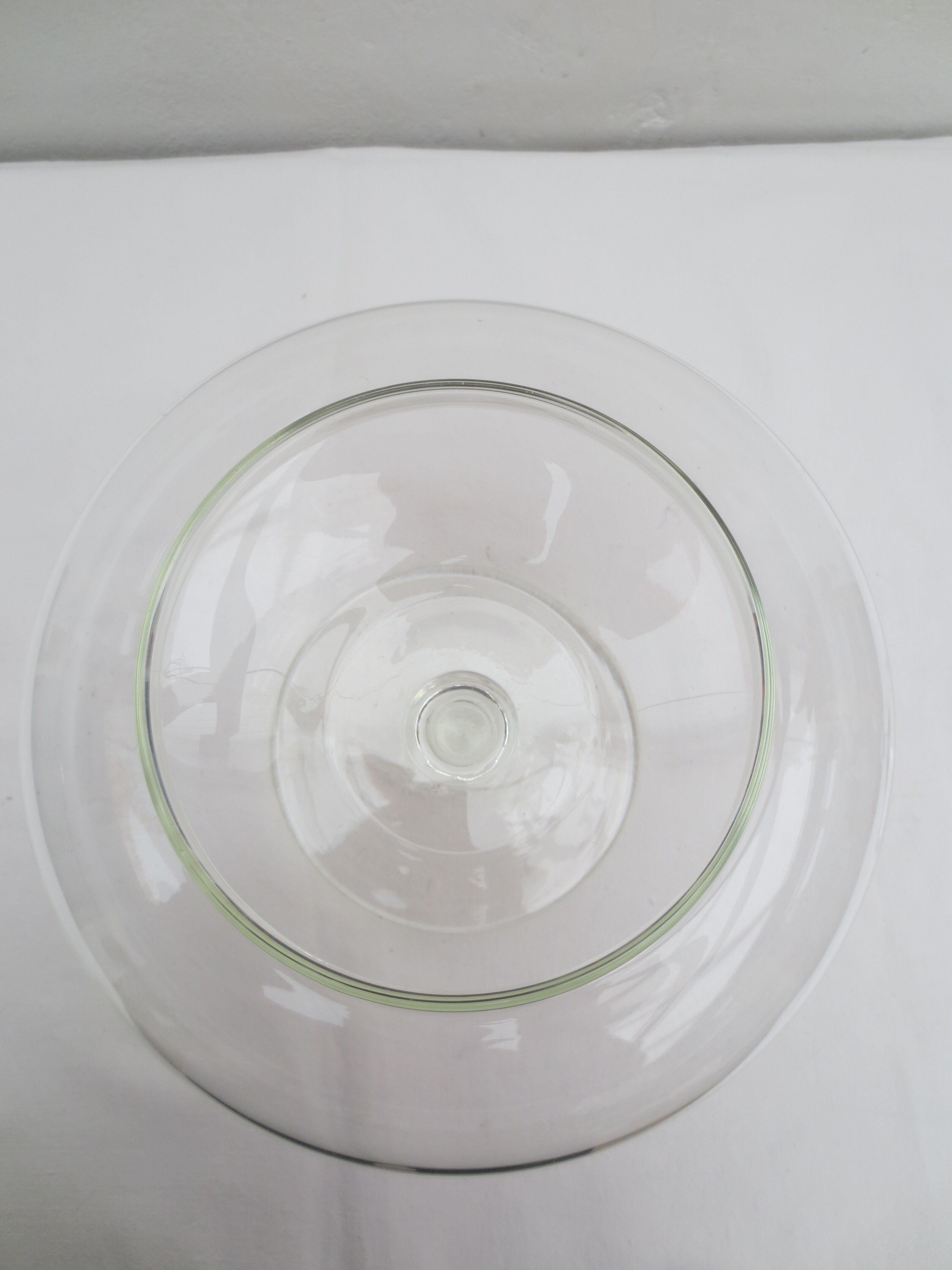 adorable standing candy maker with transparent glass lid