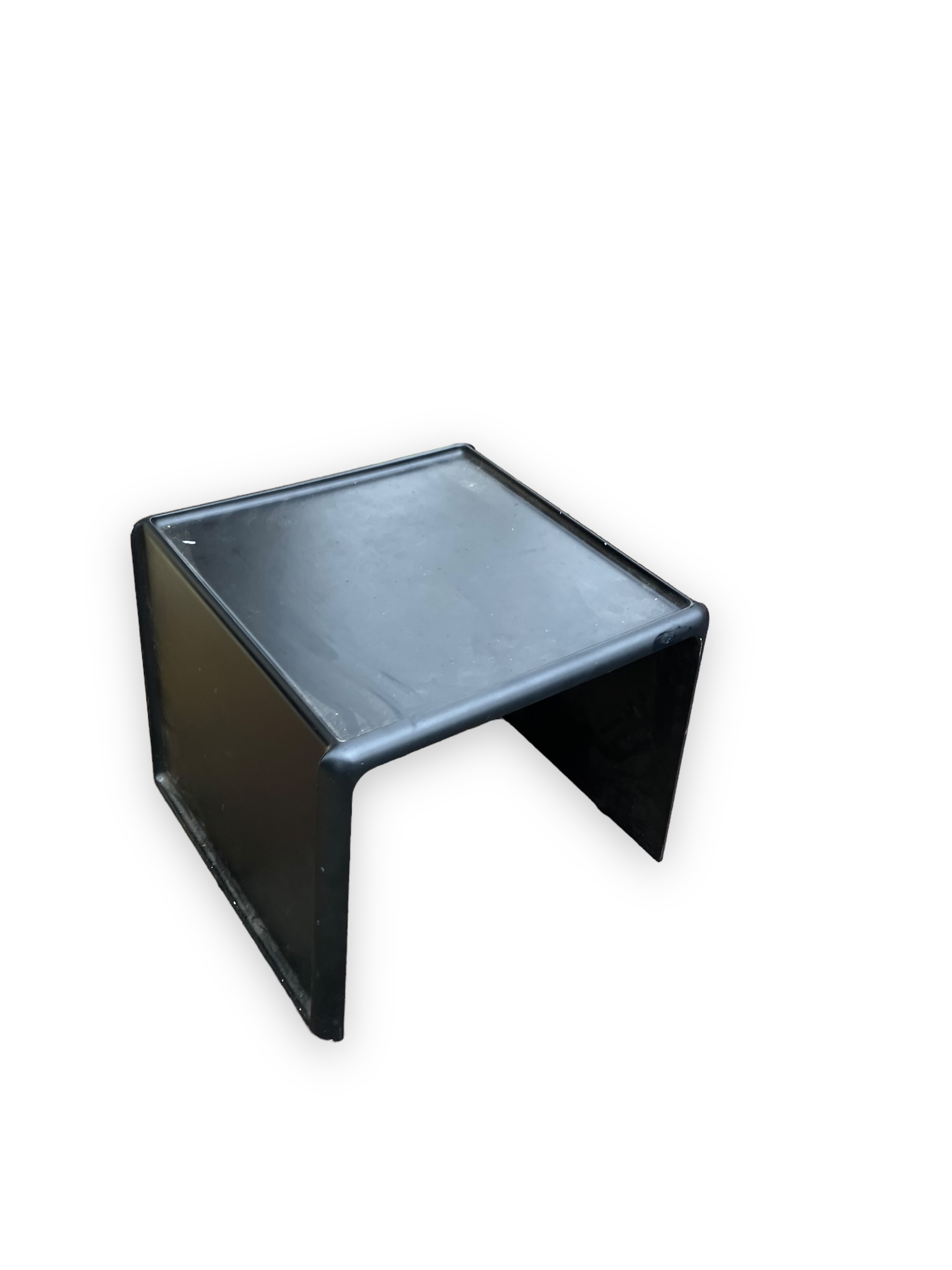 Table basse noire en bois par Peter Ghycz, Horn collection