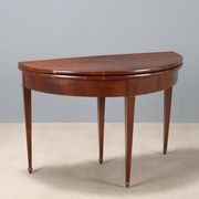 Antique demi-lune console in mahogany with an opening top, 19th century.