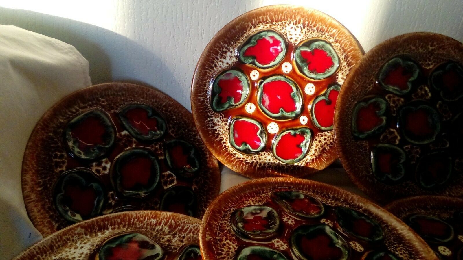 6 oyster plates in sarreguemines or vintage vallauris slurry