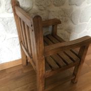 Fauteuil en bois pour enfant