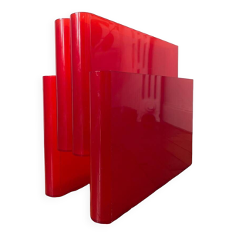 Magazine rack by Giotto Stoppino Kartell