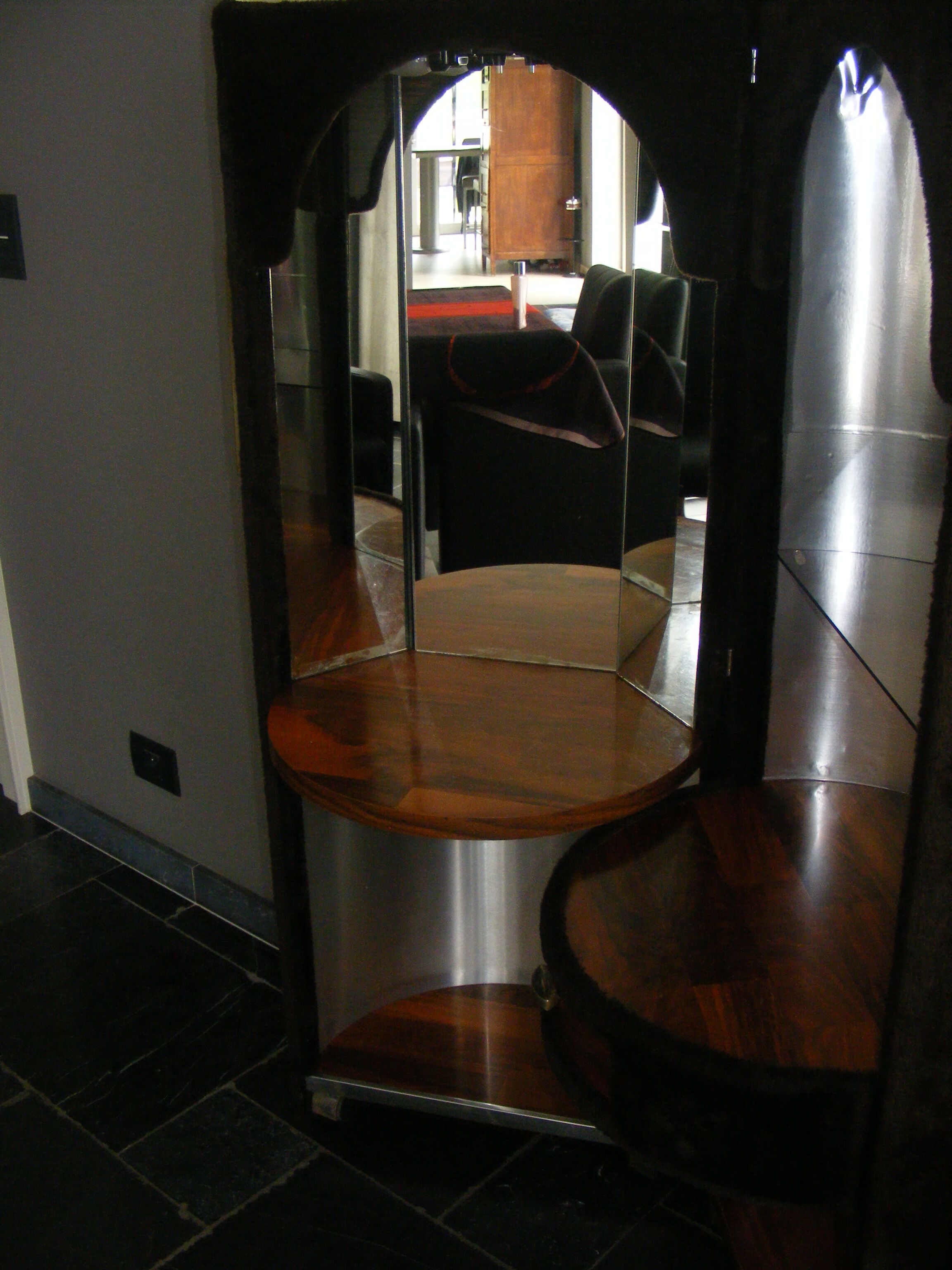 70's moumoutte dressing table, distributed by Roche Bobois