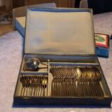 Silver metal cutlery set