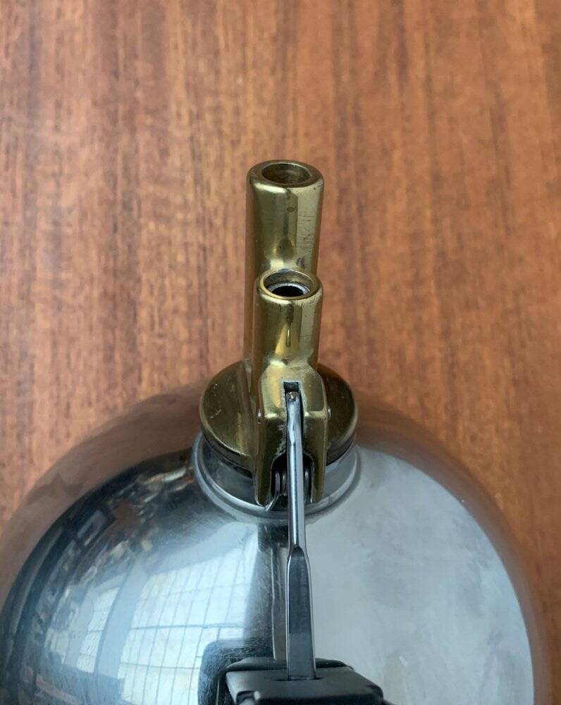 Postmodern Italian kettle by Richard Sapper for Alessi