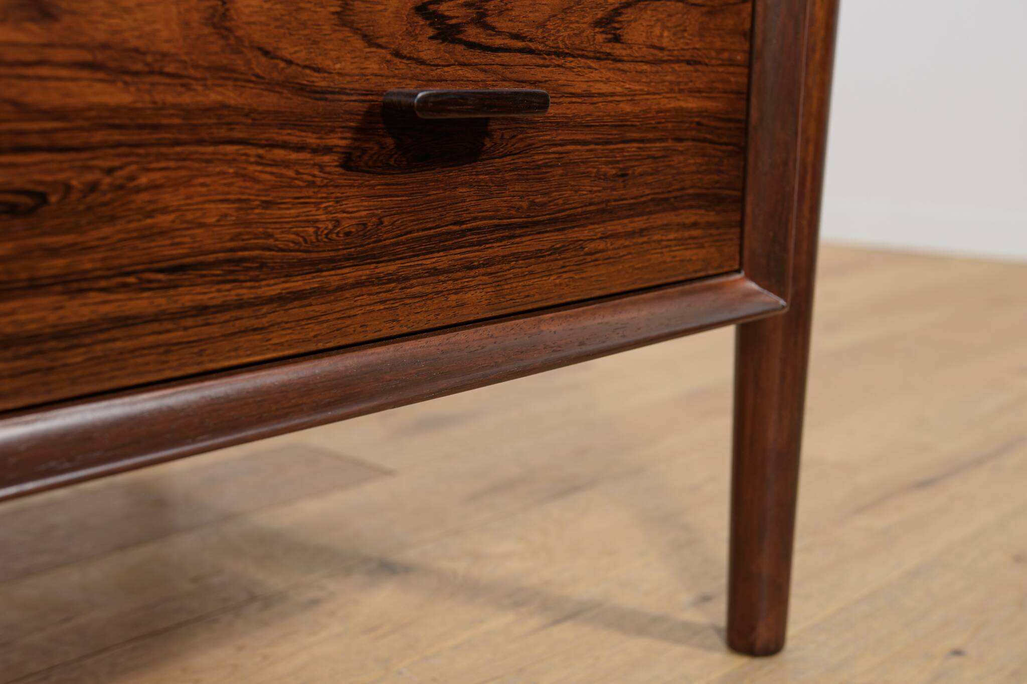 Mid-Century Rosewood Freestanding Desk Model 207 by Arne Vodder for Sibast,