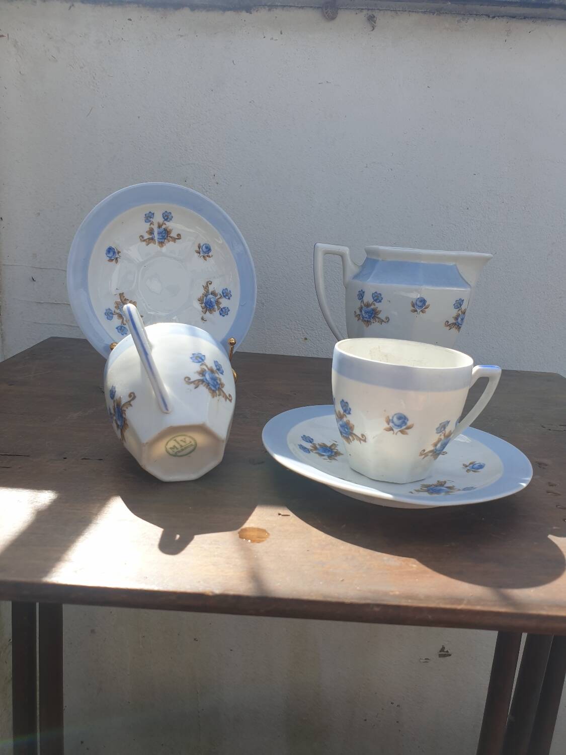 Ensemble service à thé porcelaine