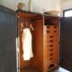 Armoire noire ancienne - tiroirs en bois et étiquettes d'origine