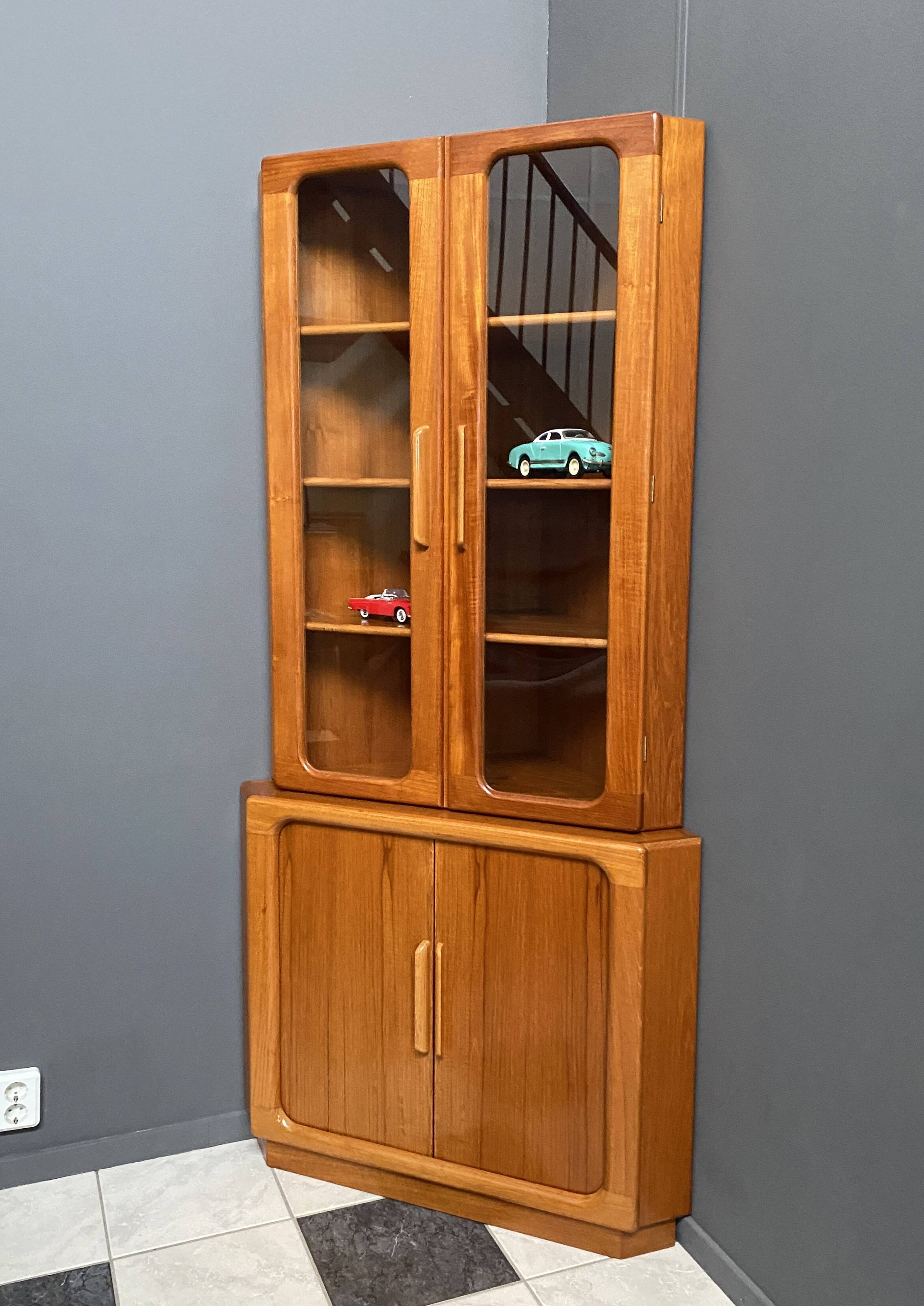 Danish Teak corner cabinet with showcase by Vantinge