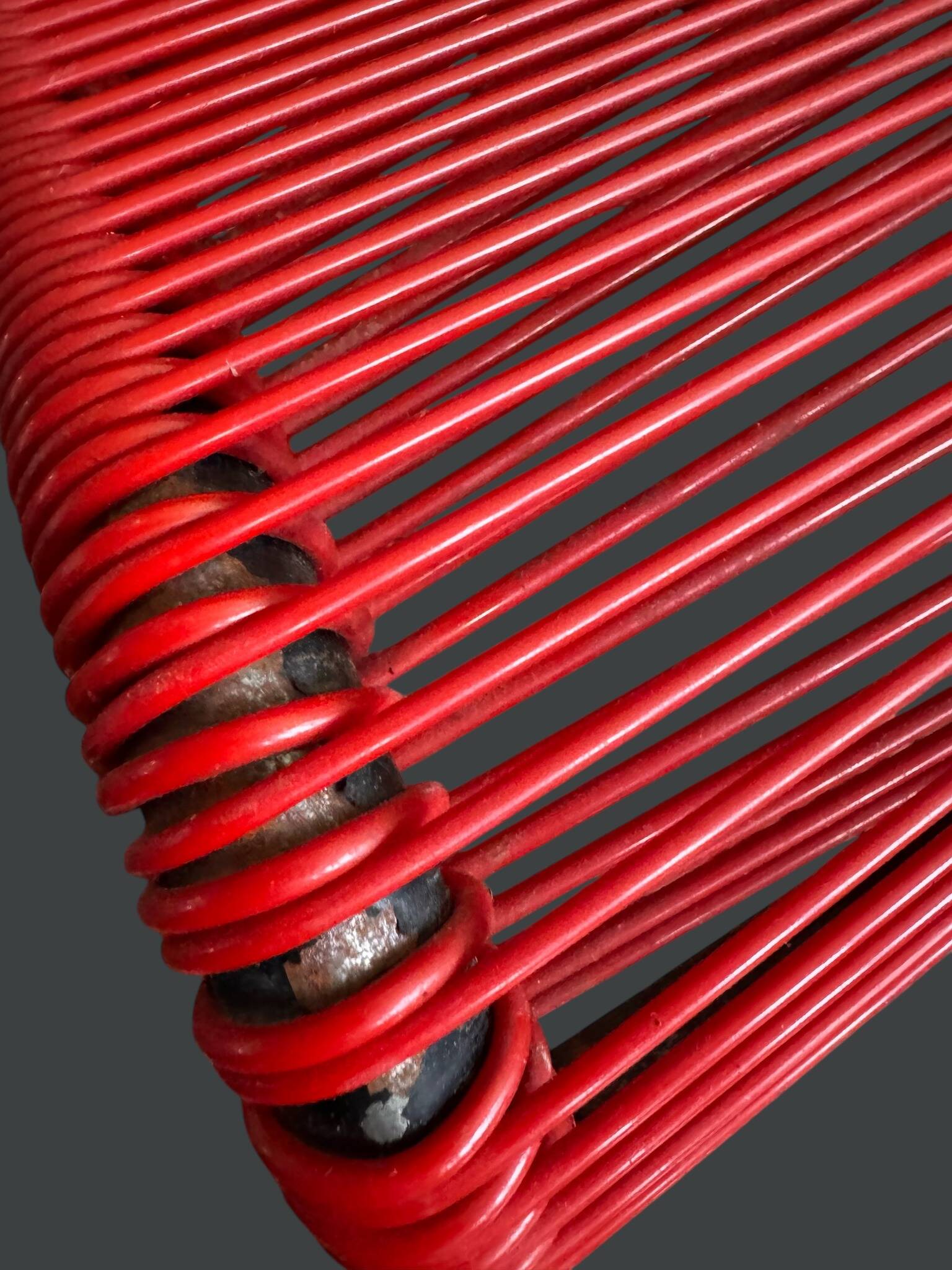 Set de 4 chaises Spaghetti rouges – Design italien 70s – style Belotti