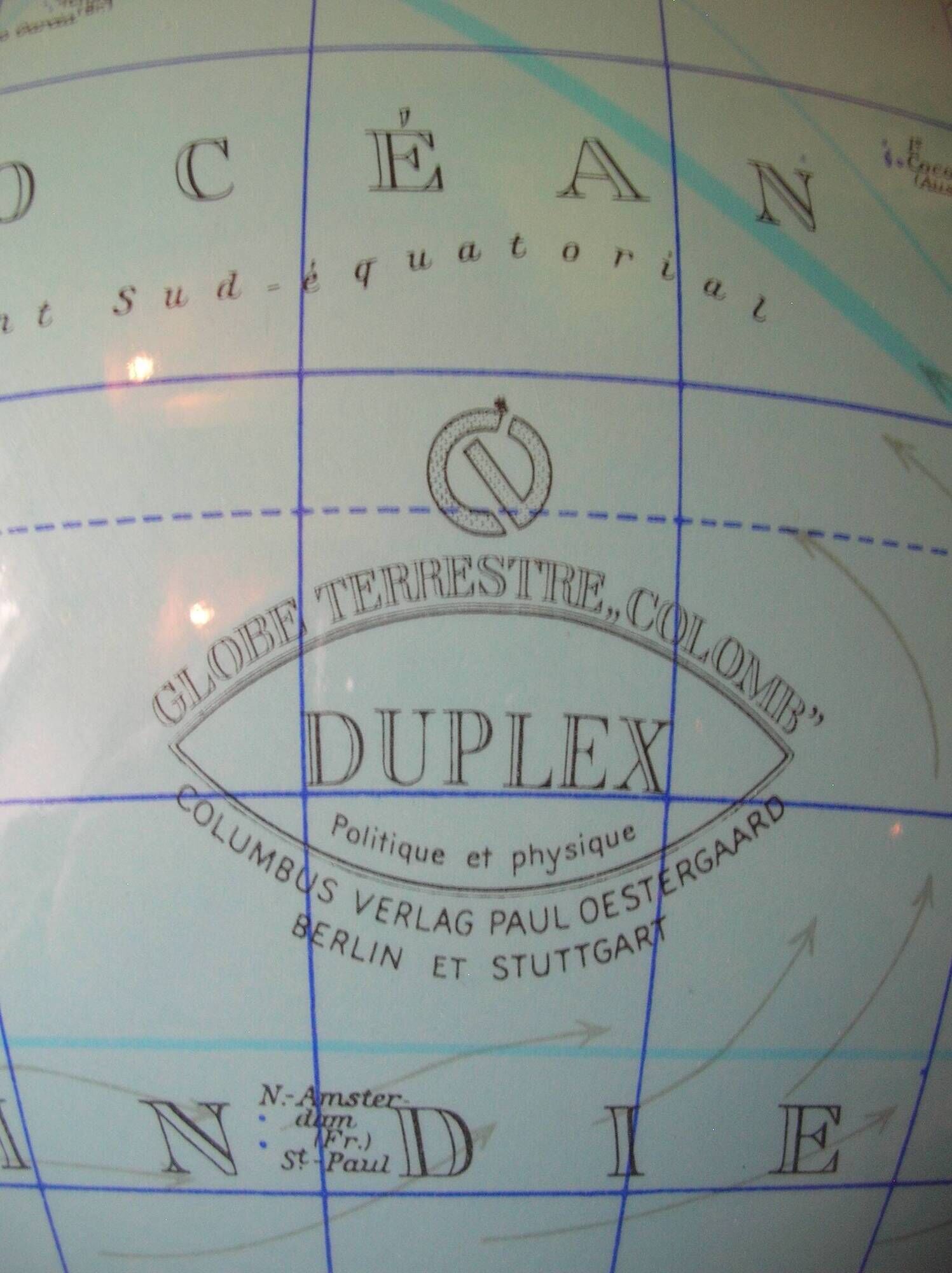 Old luminous terrestrial globe Duplex Columbus Berlin political and physical