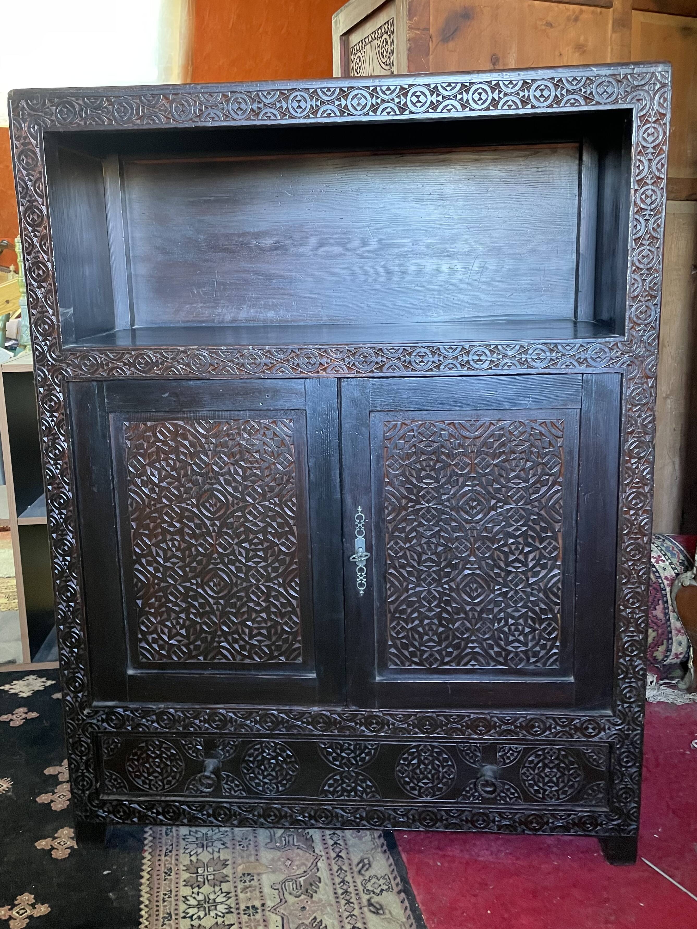 Moorish oriental furniture