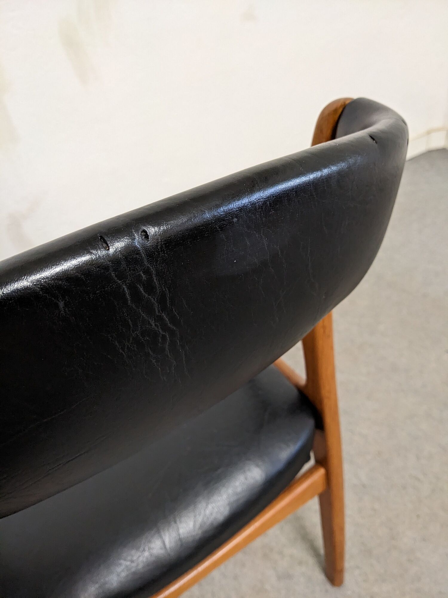 Series of 6 Scandinavian teak chairs from the 50s/60s