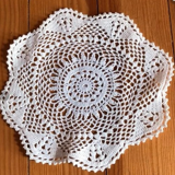 Napperon en coton crocheté main