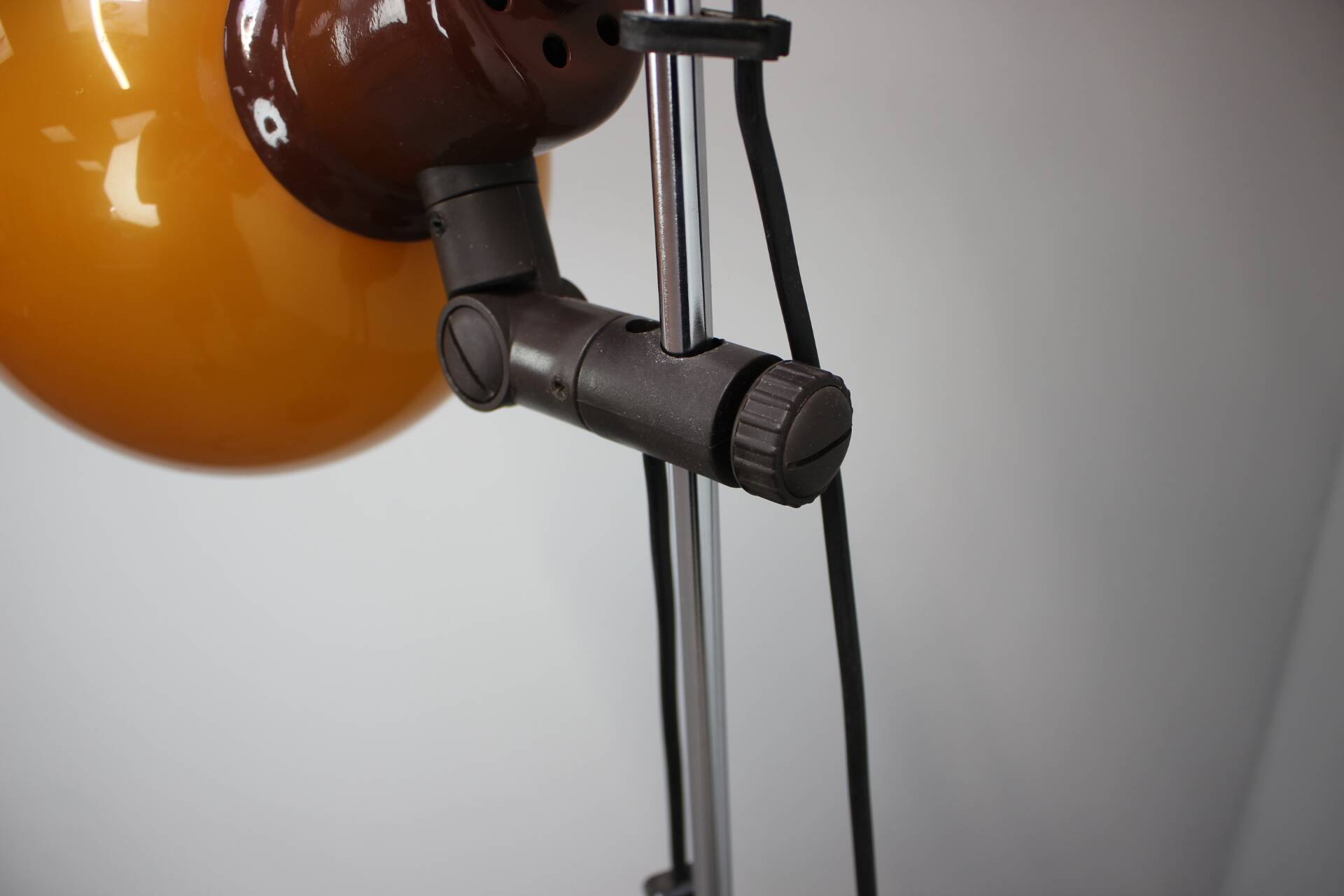 Adjustable double floor lamp in "Space Age" style, Hungarian from the 1970s, in orange and chrome brown.