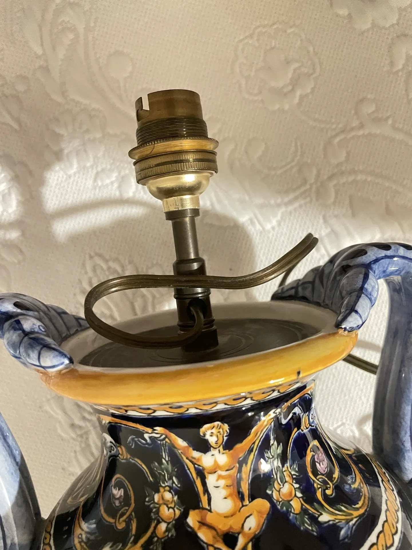 Pied de lampe Gien décor Renaissance peint à la main