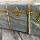 Old travel trunk from the 1930s
