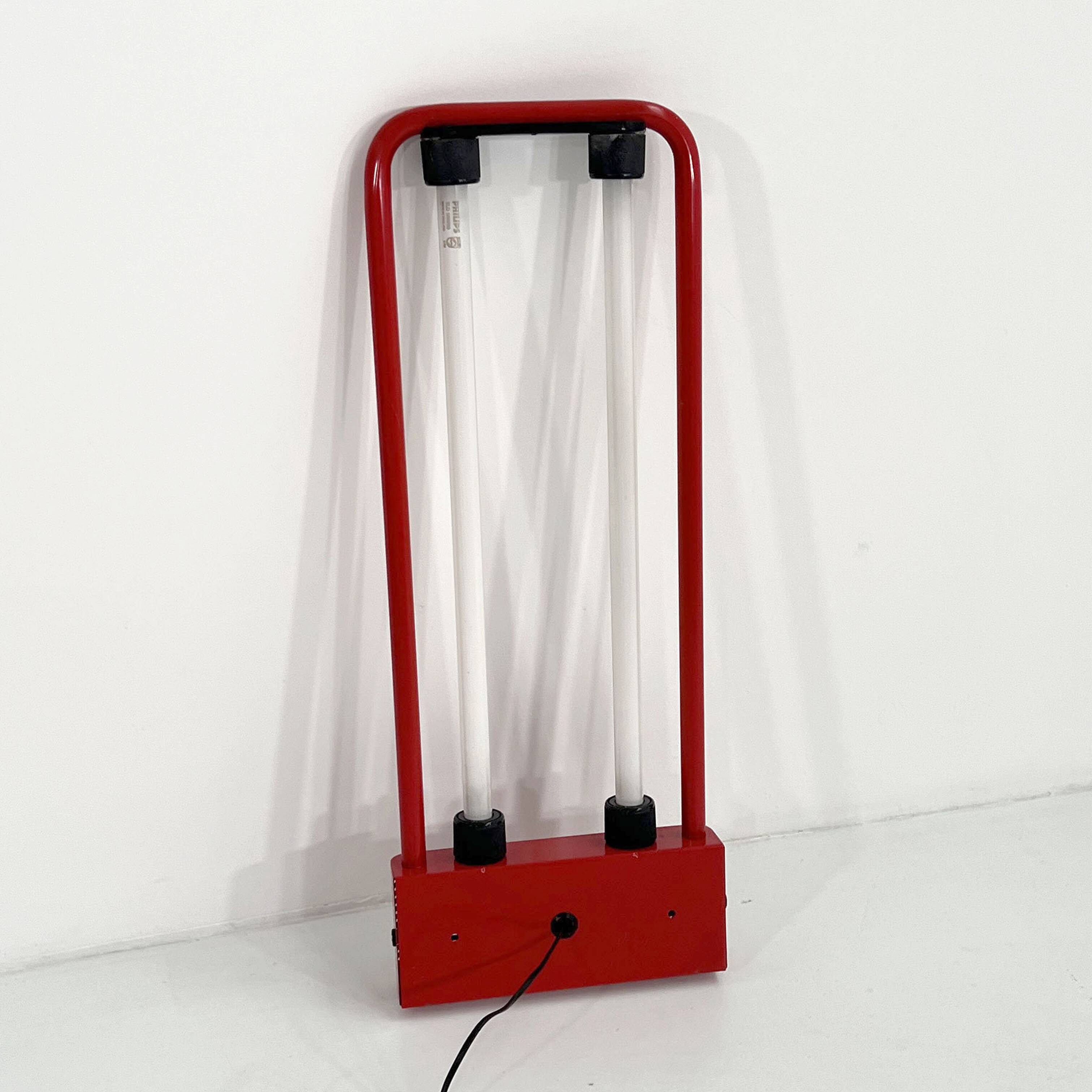 Lampe néon rouge par Gian N. Gigante pour Zerbetto, 1980