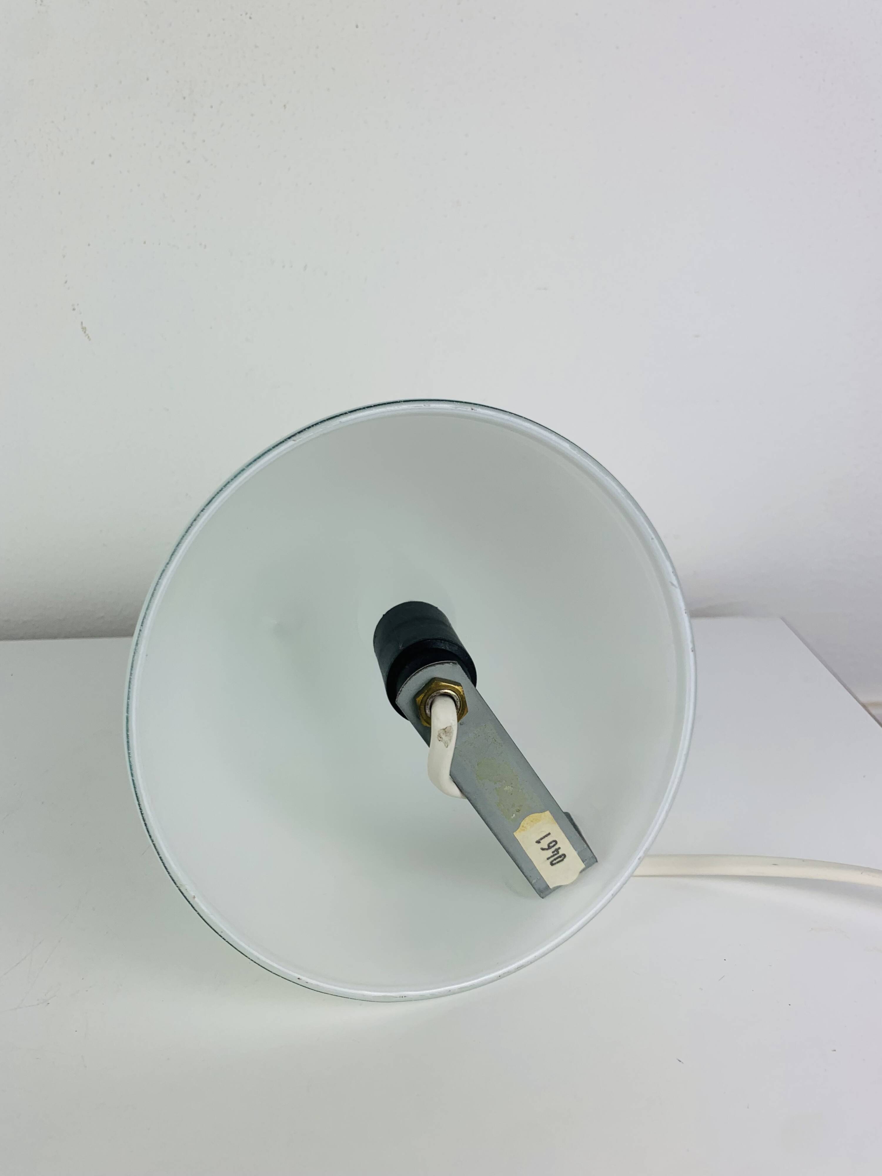 Lampe conique Teepee SCE, verre blanc, design