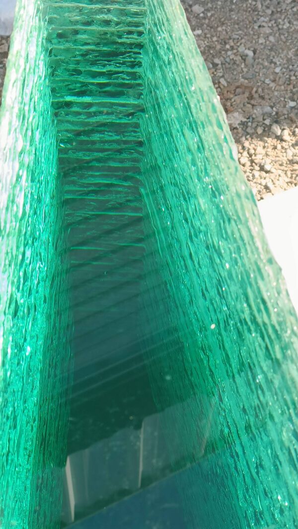 Bureau demi-lune en verre massif