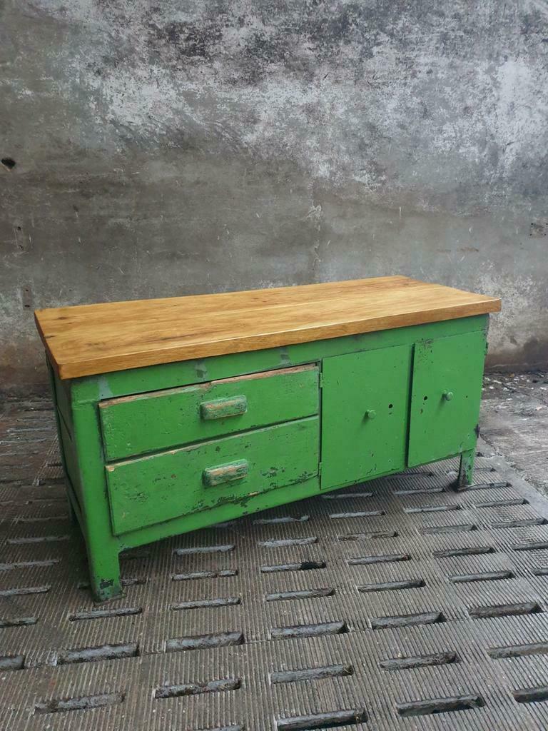Old workbench industrial