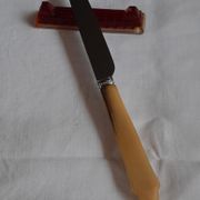 Knife holder