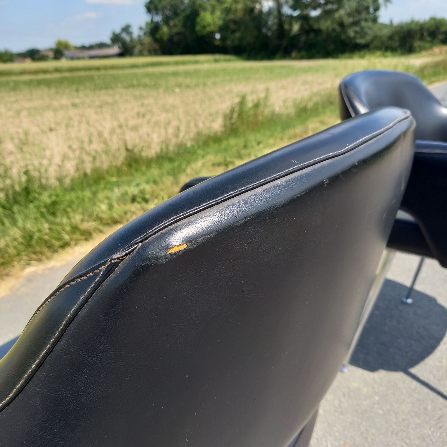 Set of 2 vintage armchairs