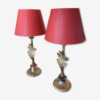 Pair of lamps with oak leaf decorations