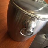 Ice bucket