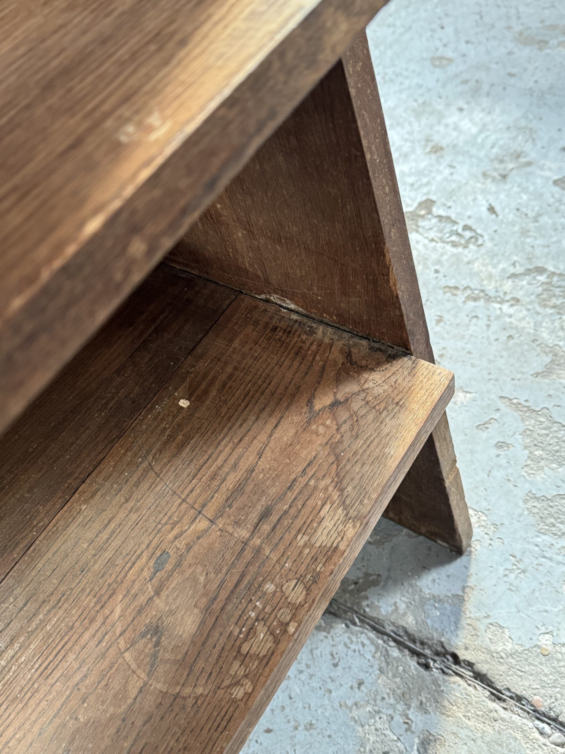 Shelf
